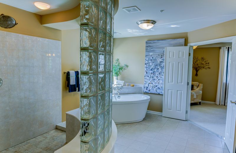 Best Bathroom Renovation Contractors in Lugoff, SC